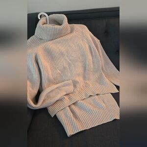 Wilfred 100% wool sweater